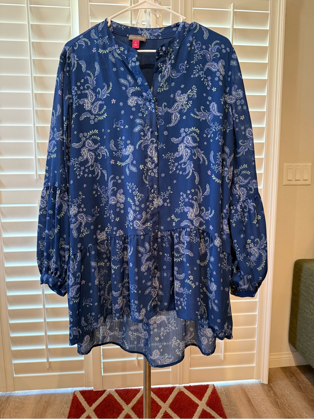 Vince Camuto Plus Size 1X Paisley Tiered Tunic Blouse